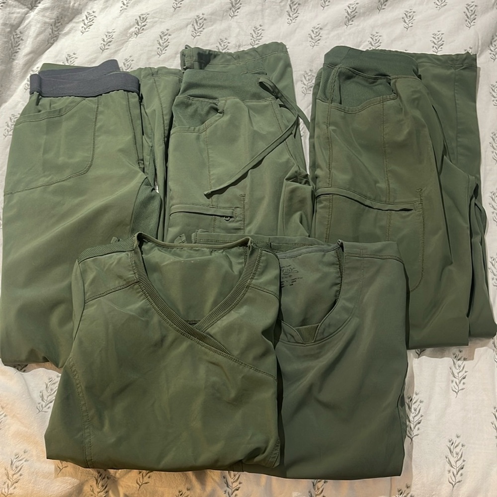 Cherokee infinity scrubs 3 xs tall bottoms and 2 xs tops